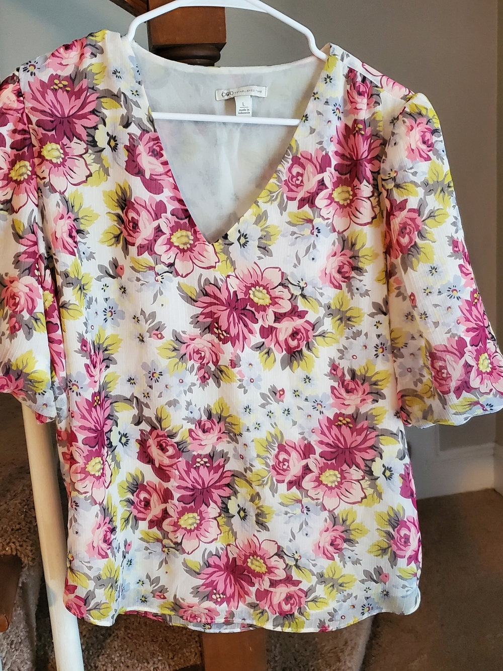 Cato Floral V-Neck Blouse in White, Pink and Yellow
